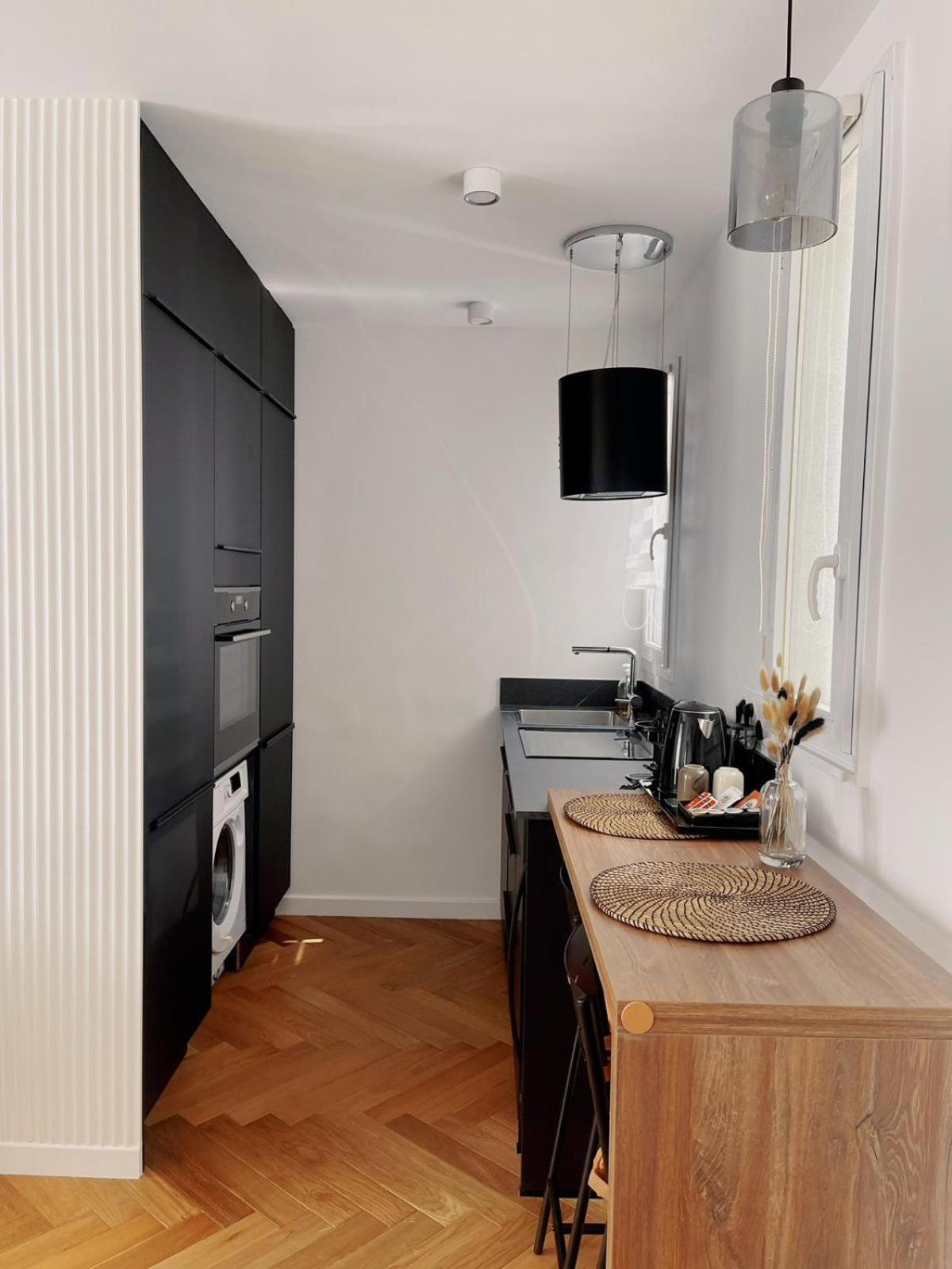 Apartamento Exclusive Flat By Luxuio - Nearby Eiffel Tower París Exterior foto